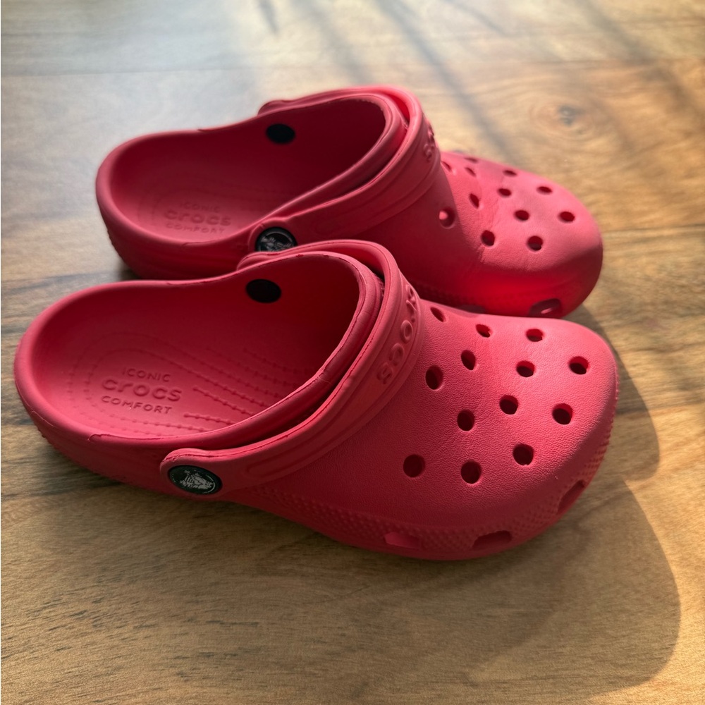 CROCS Kids Classic Clog in Bright Red 13c